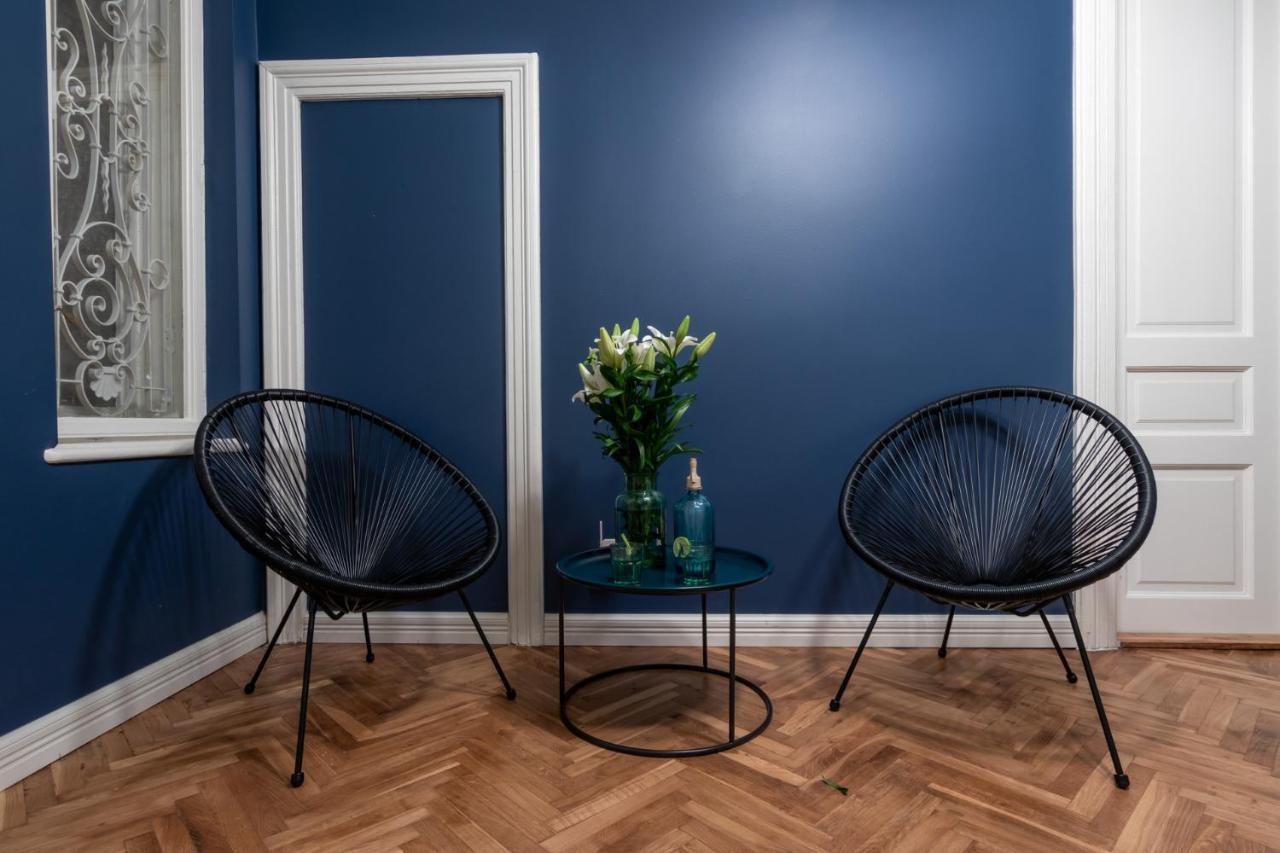 Barbacan Suites - Old Town Apartments - By Upstairs クラクフ エクステリア 写真