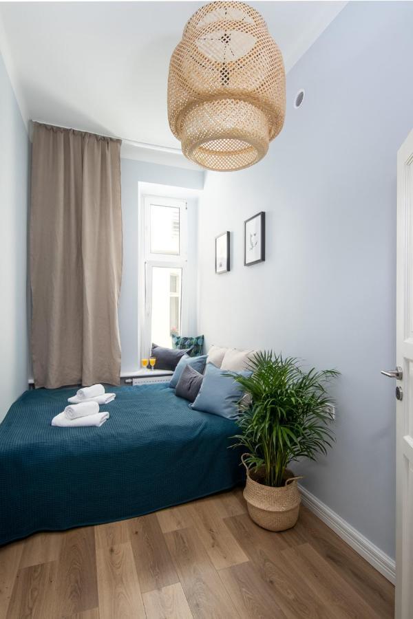 Barbacan Suites - Old Town Apartments - By Upstairs クラクフ エクステリア 写真