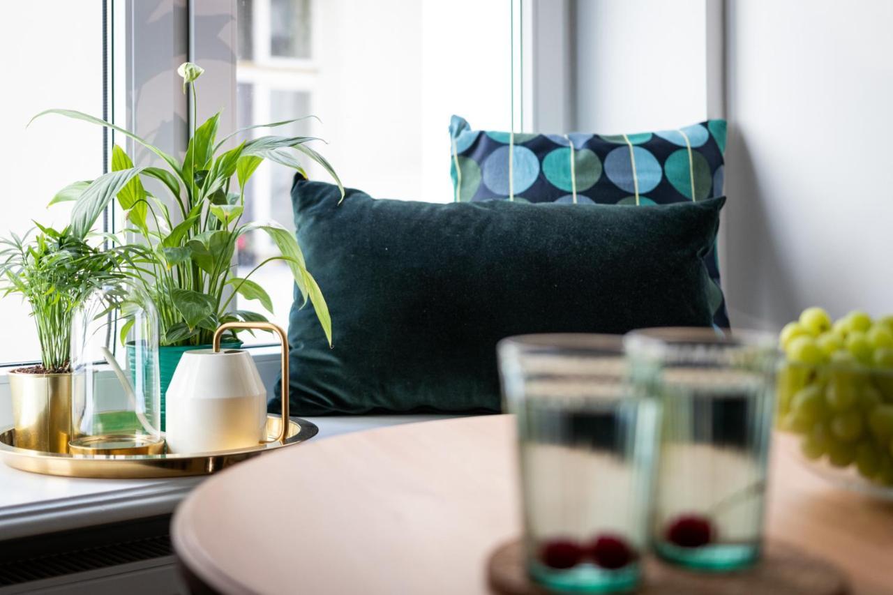 Barbacan Suites - Old Town Apartments - By Upstairs クラクフ エクステリア 写真