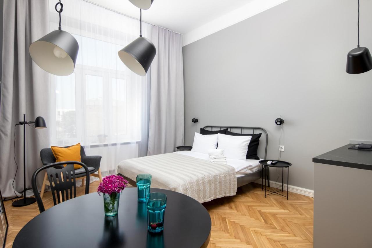 Barbacan Suites - Old Town Apartments - By Upstairs クラクフ エクステリア 写真